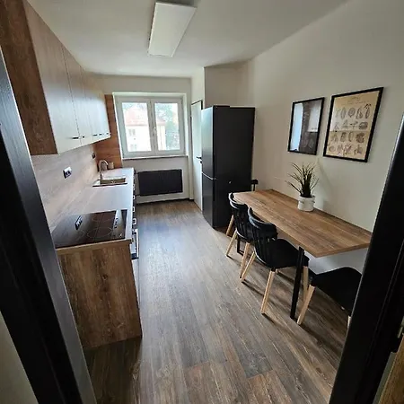 Apartman Opava S Parkovanim Exterior photo