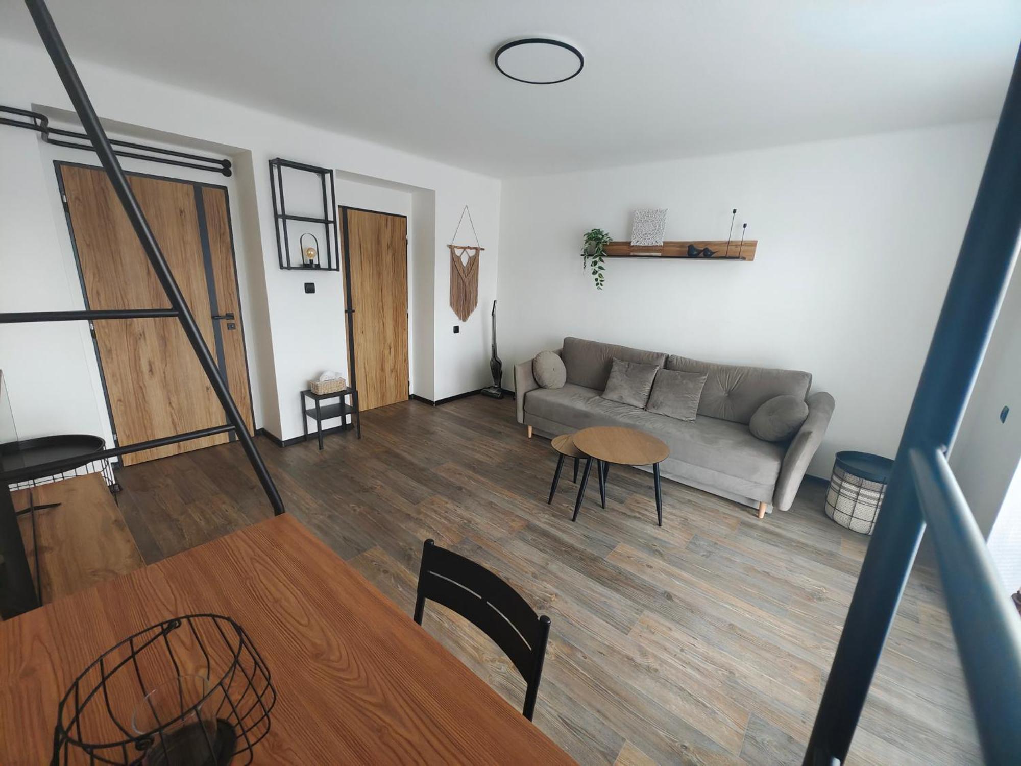 S Parkovanim Apartment